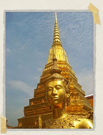 'Everything is glittery and gold at the National Palace
