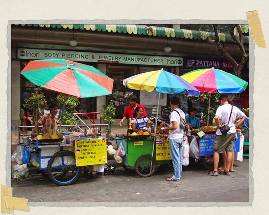 'Locals and tourists alike frequent the pad thai foodstalls